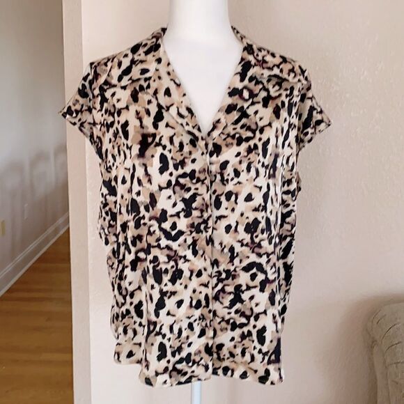 Banana Republic Factory Tops - Banana Republic Blouse   